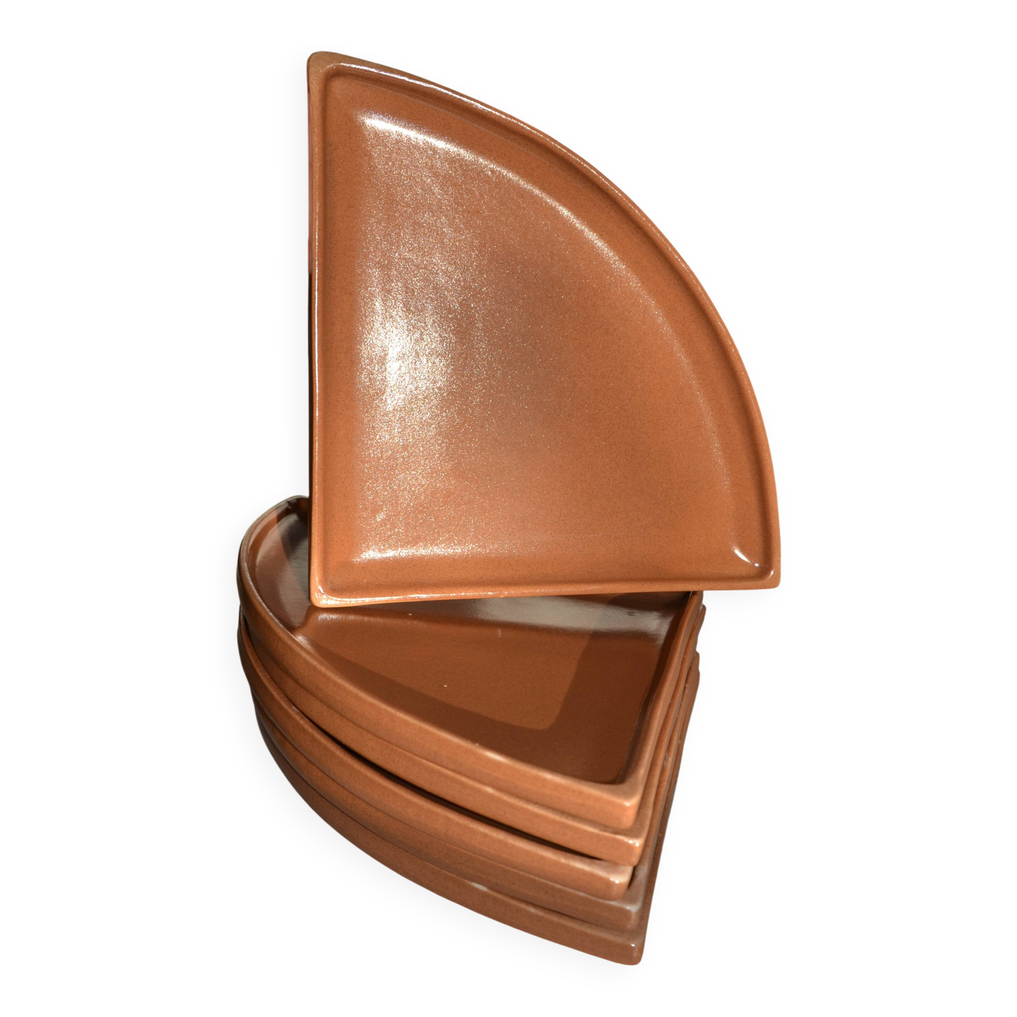 6 stoneware "quarter" plates