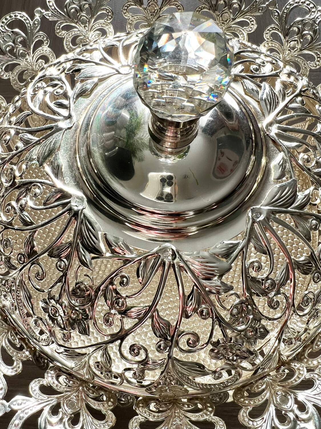 Freestanding Cake Stand