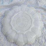 Plat serviteur opaline blanche