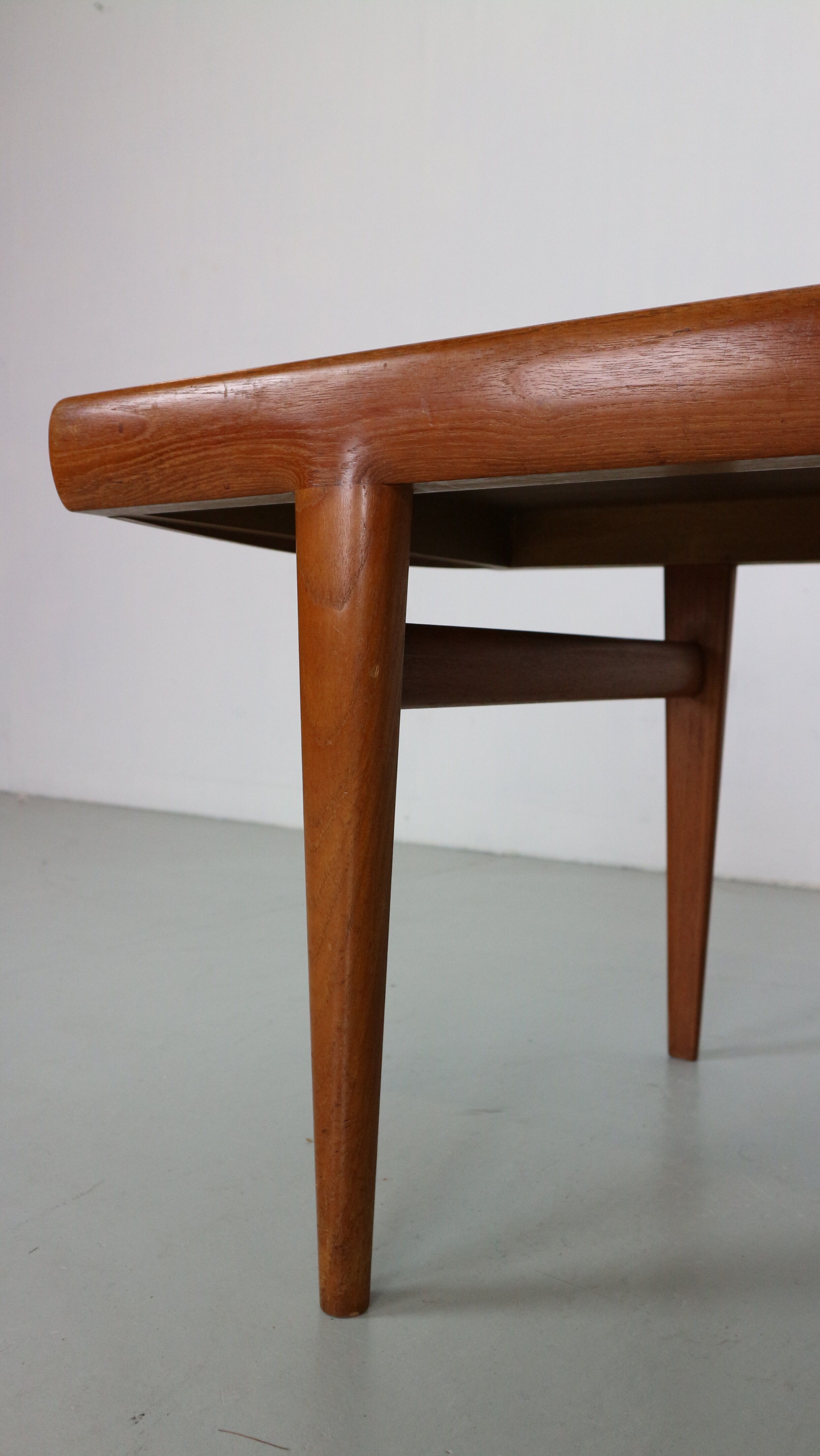 Johannes Andersen Teak Coffee Table for Silkeborg Møbelfabrik, 1960, Denmark