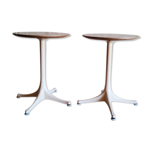 Table d'appoint modèle