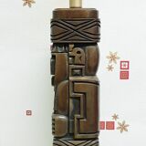 Lampe tiki totem sculptée à la main