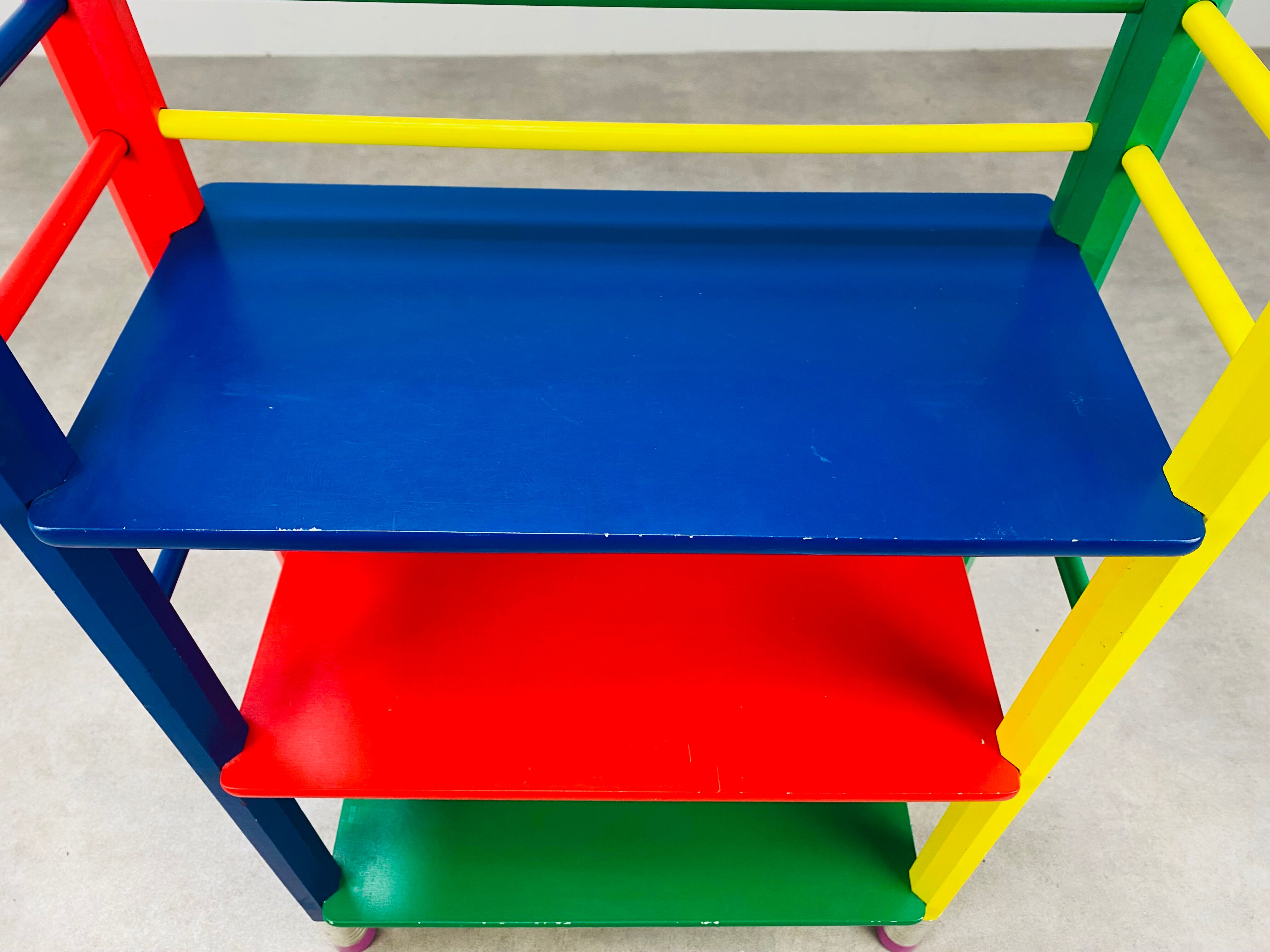 Pierre Sala pencil shelf for children