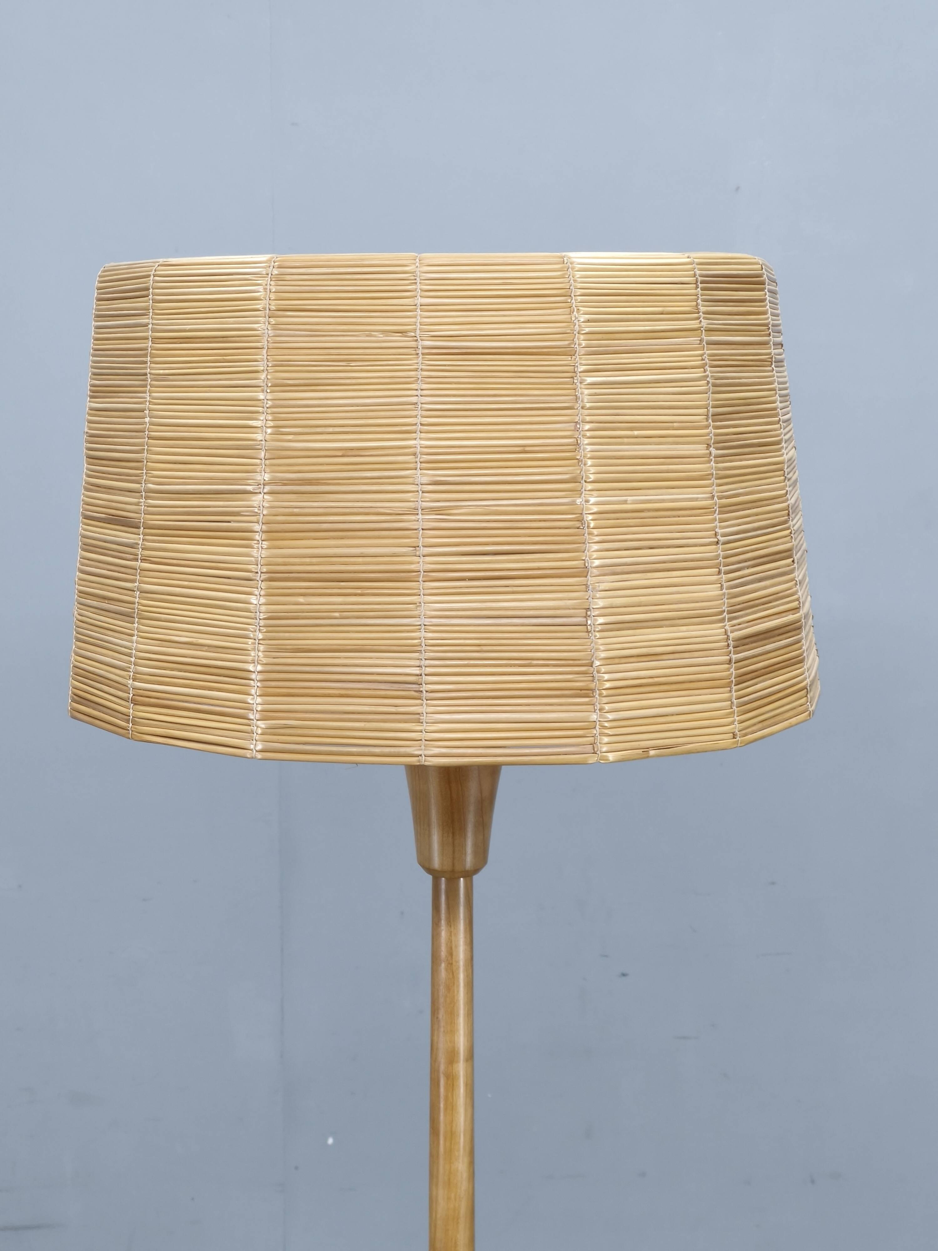 Jan Kalous ULUV Rattan Floor Lamp, Czechoslovakia 1960s