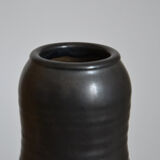 Matte black vase Japandi style - minimalist