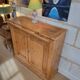 Buffet ancien étroit