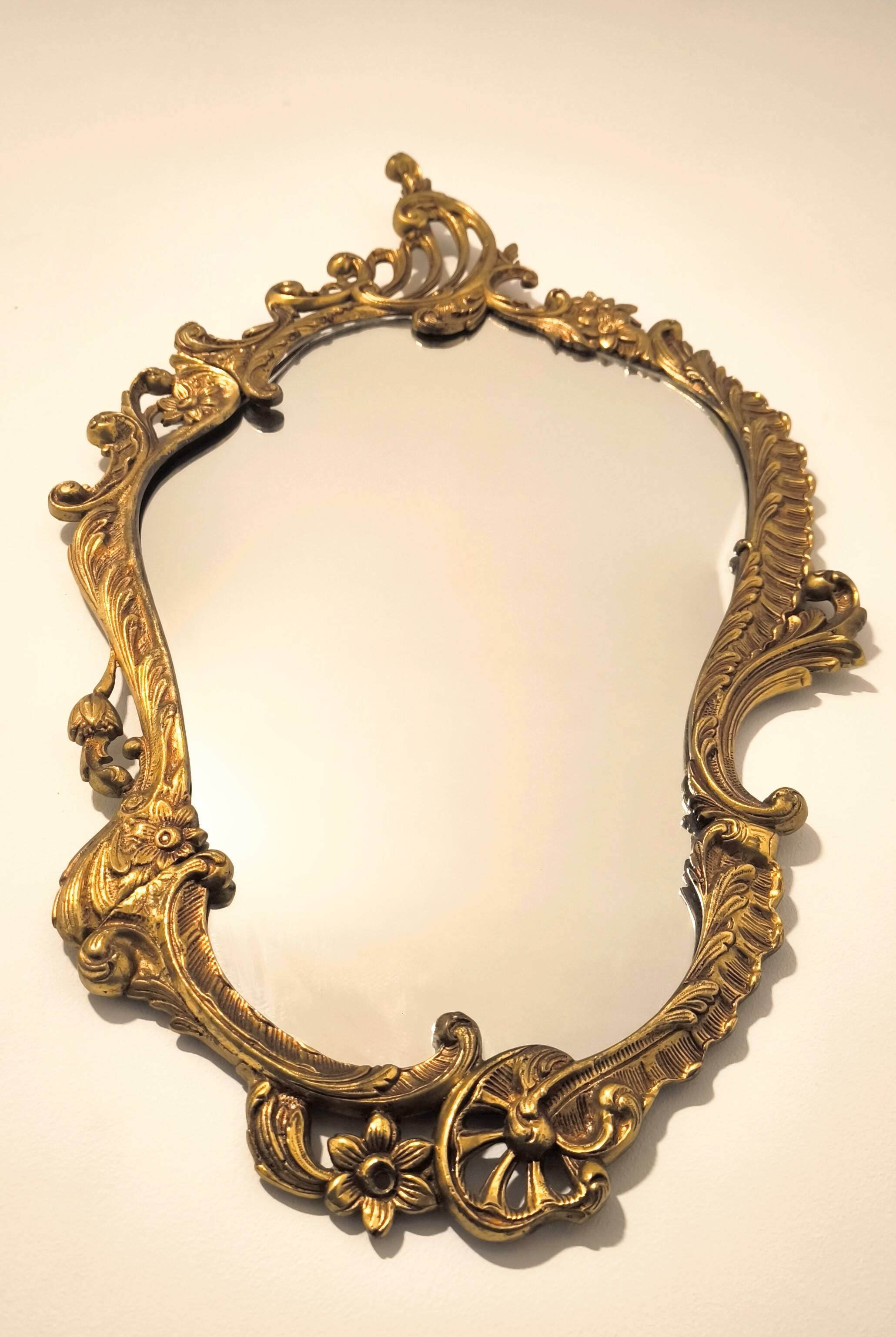 Miroir Cornucopia en bronze de style Louis XV