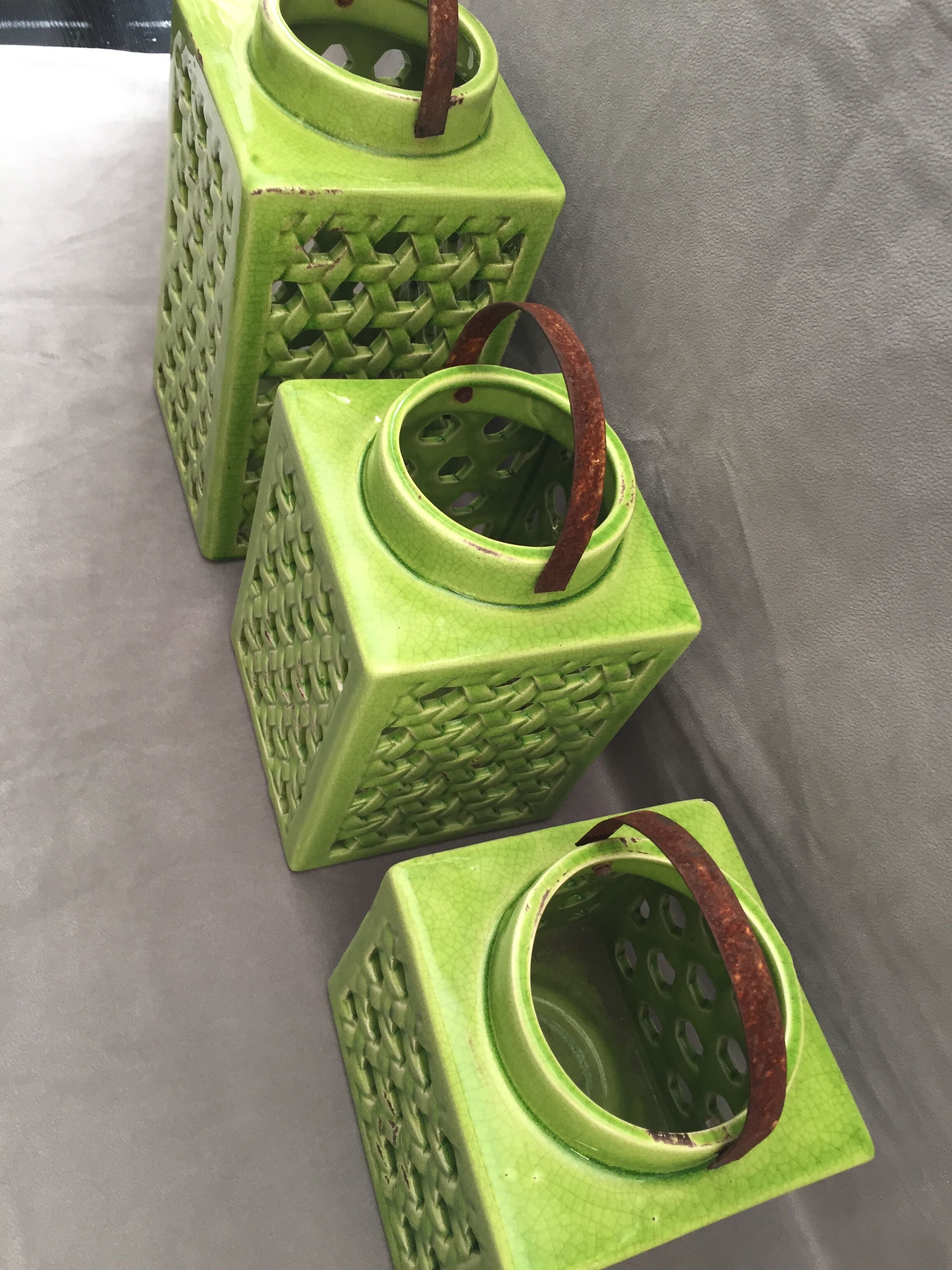 Set trio decorative lanterns design ceramic enamelled cracked glaze