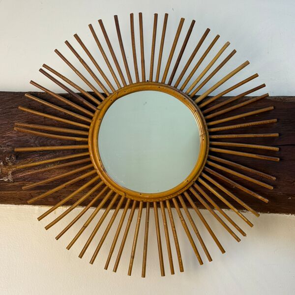 Miroir soleil en rotin rond des années 60 France