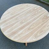 Extendable round dining table with central leg, renovated in raw wood, 150cm