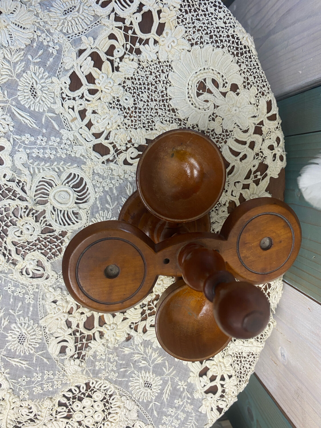 Saleron en bois pivotant ancien 