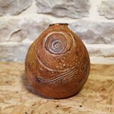 Stoneware vase with incised decoration