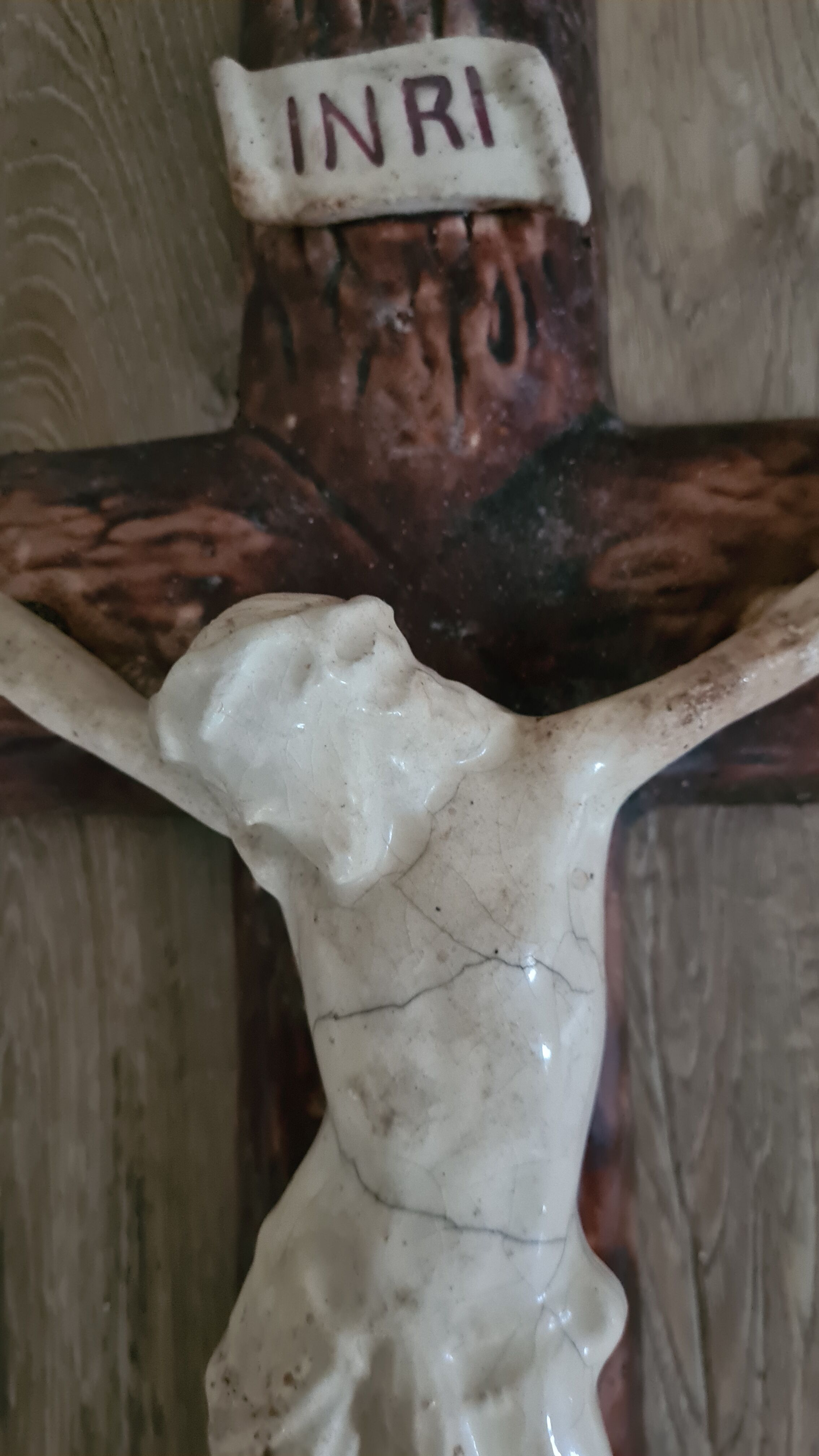 Polychrome Christ, nineteenth crown in patinated plaster