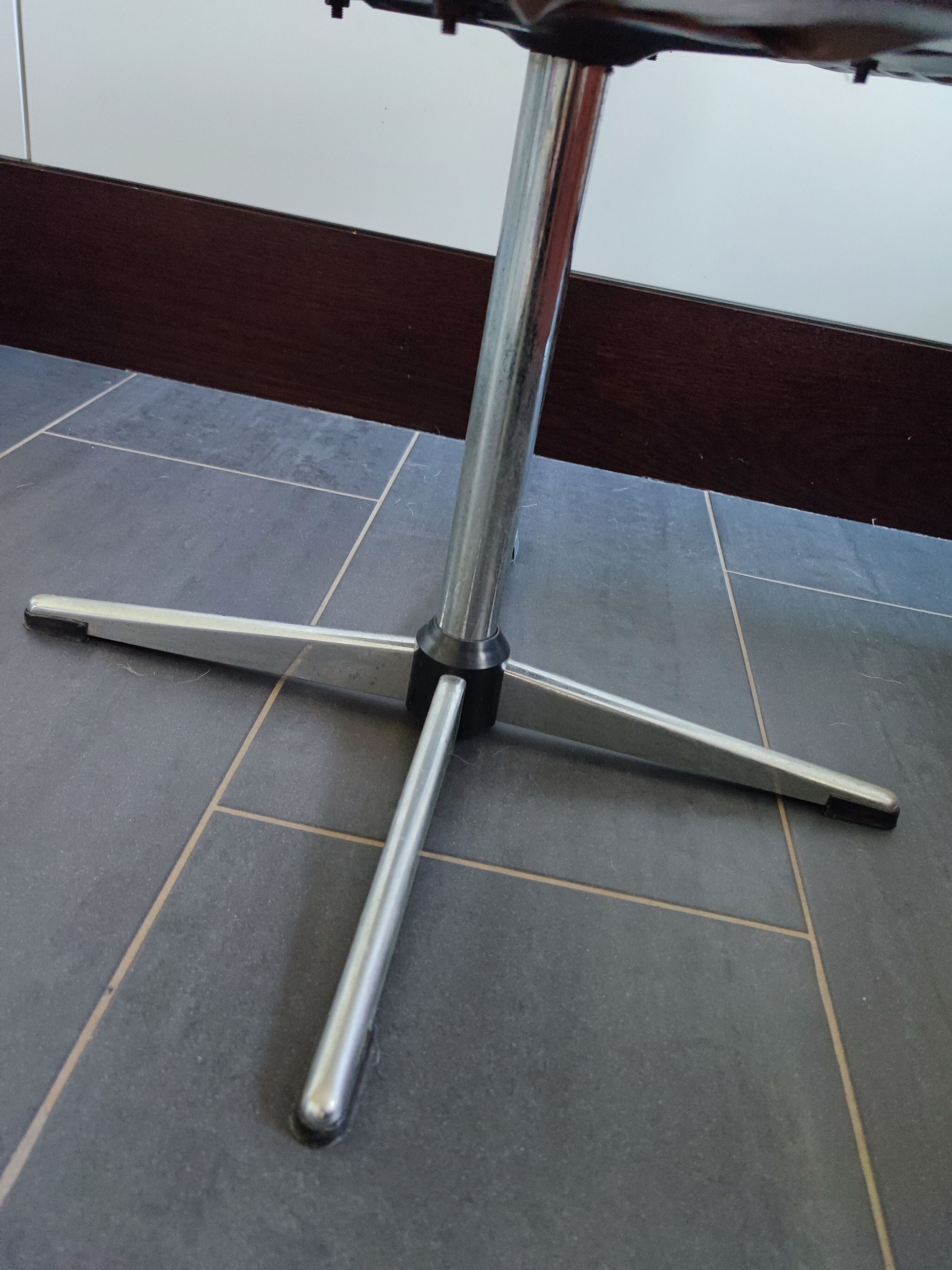 Light brown skai chair