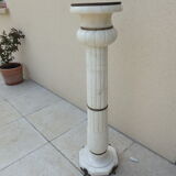 Antique luminous alabaster and bronze column