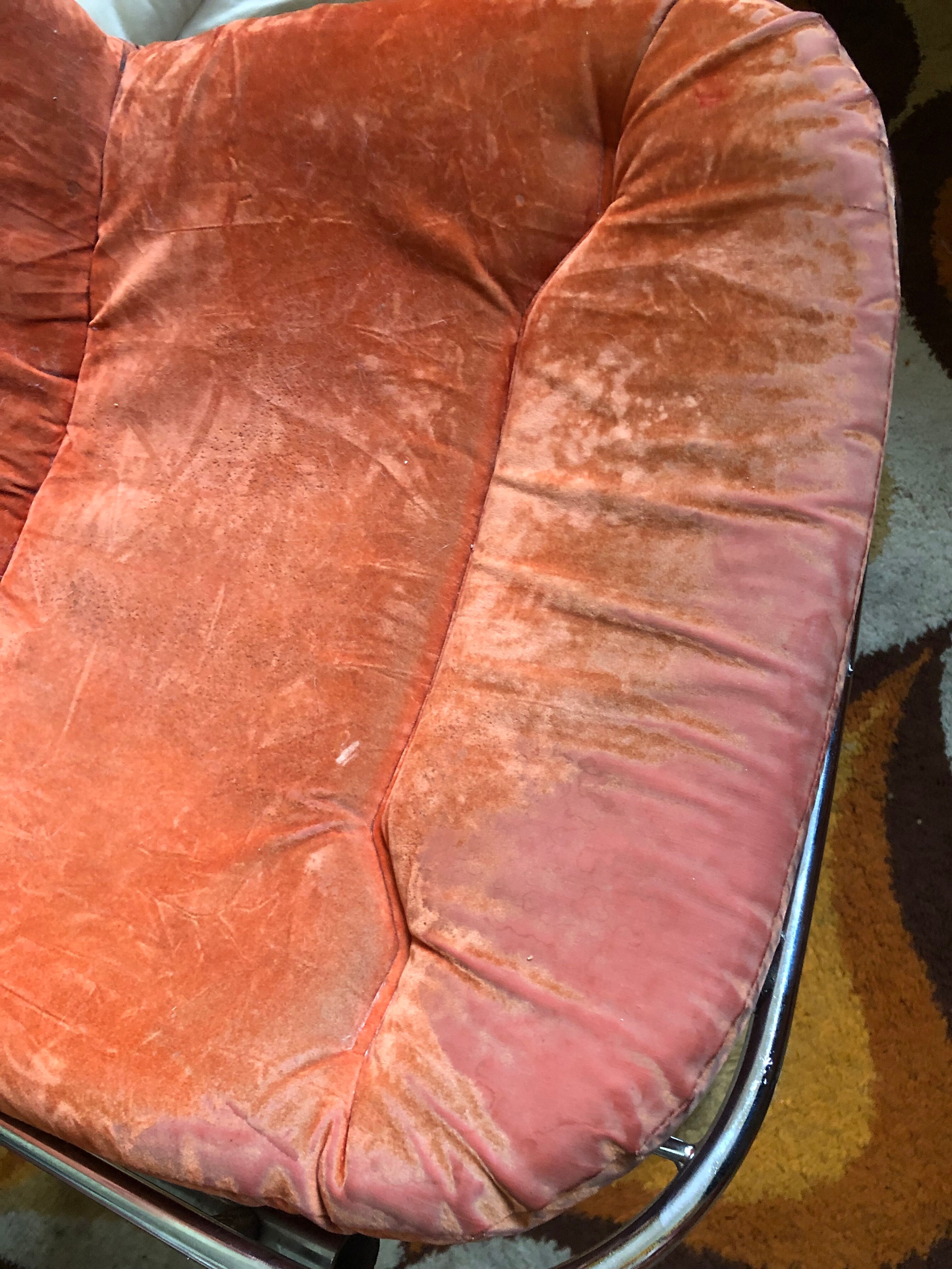 Vintage wired chair 70