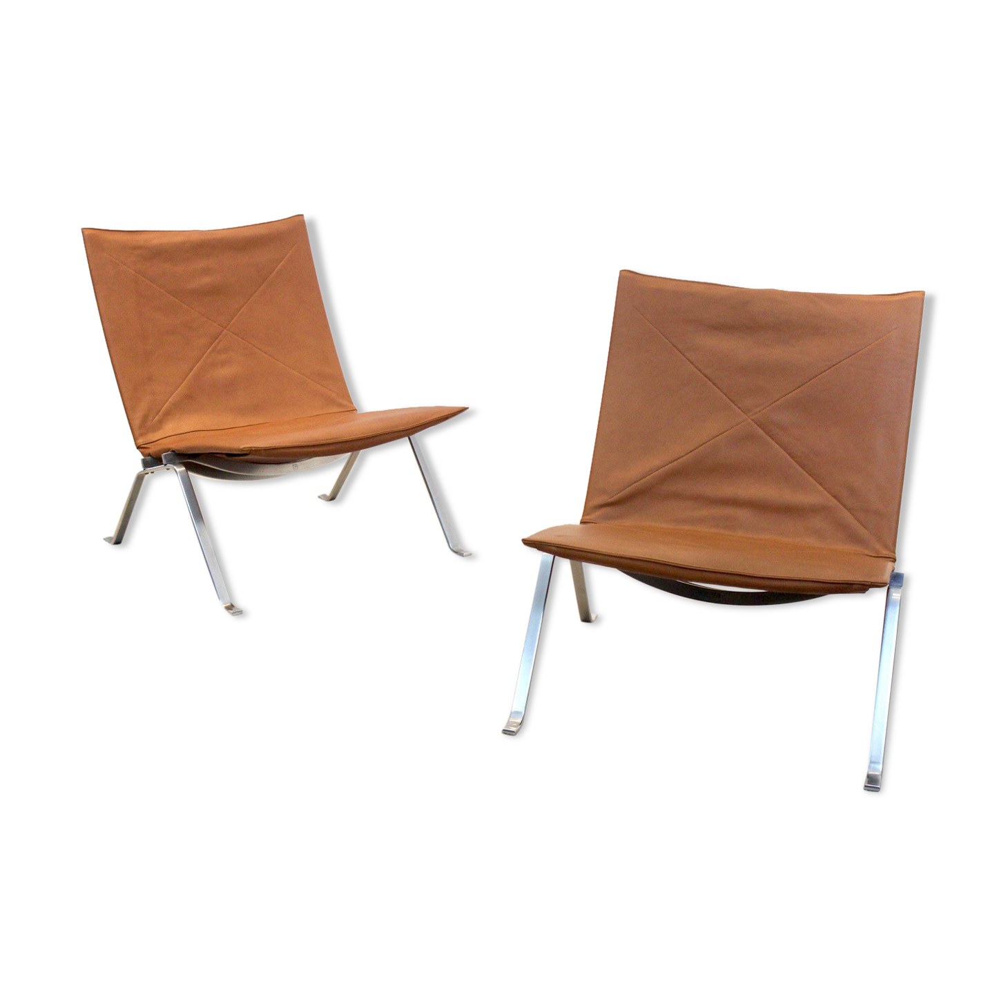 Paire de chauffeuses PK22 en cuir cognac par Poul Kjærholm pour E Kold Christensen