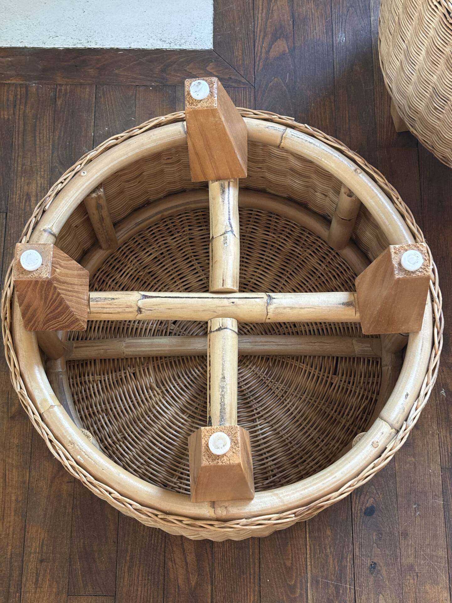 Tabouret en rotin