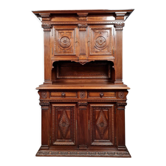 Gothic Renaissance sideboard in solid walnut around 1850