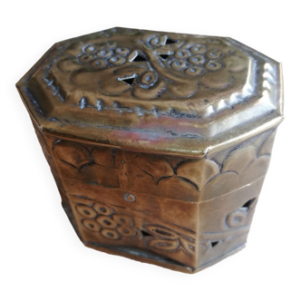 Small octagonal Indian style brass box, openwork metal