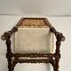 Chaise style Louis XIII en noyer