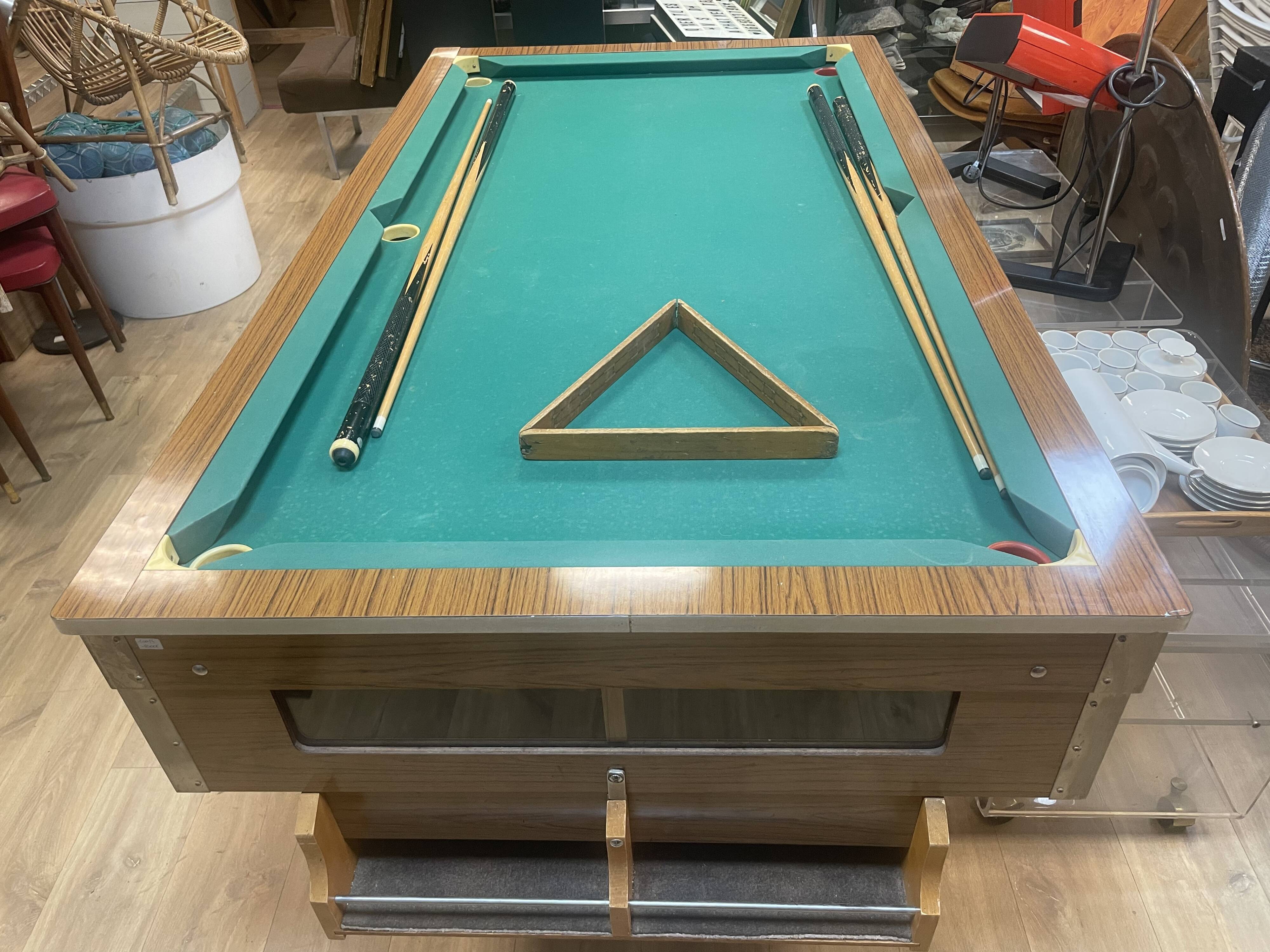 American billiards of bistros rené pierre 1970