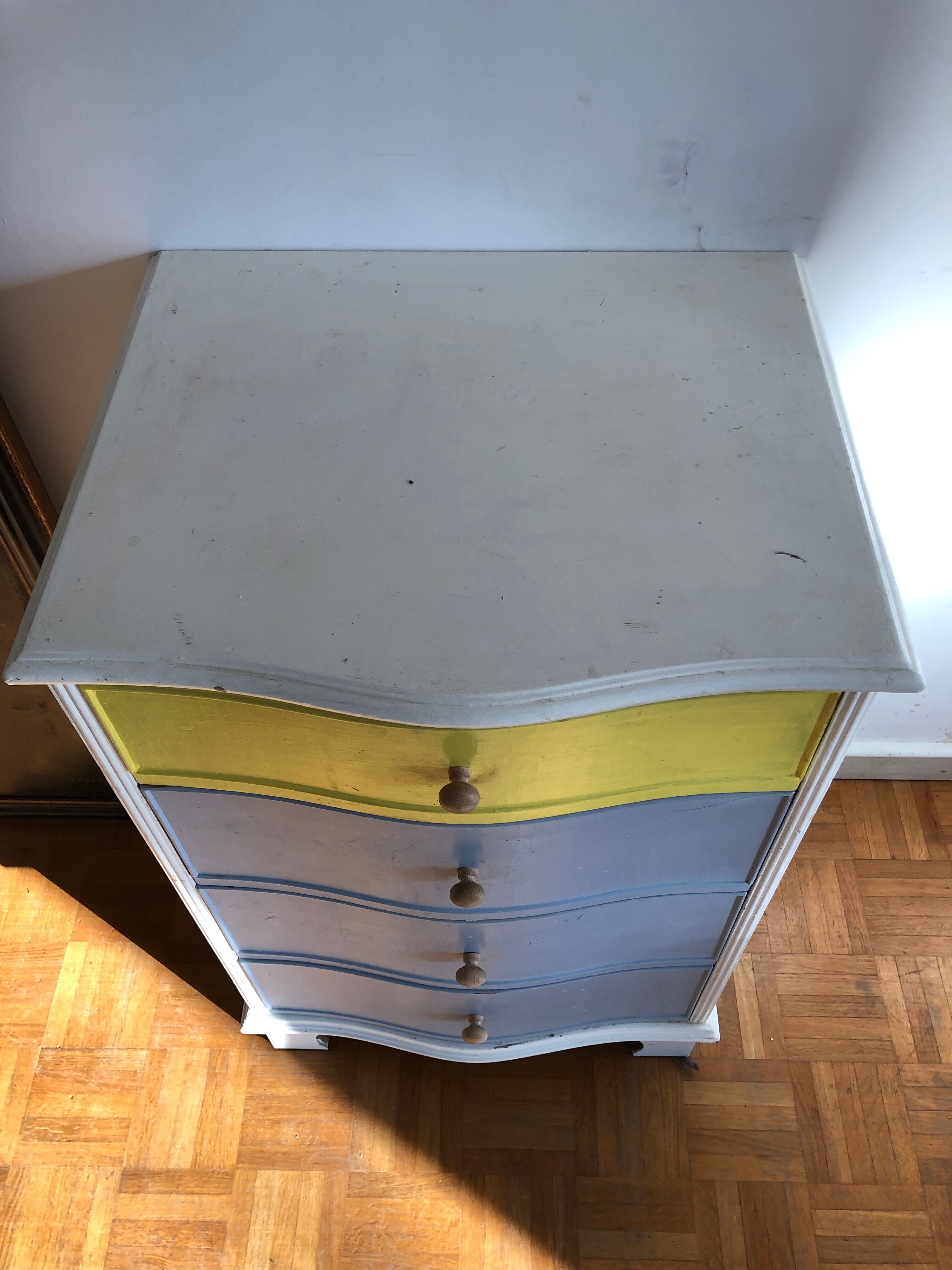 Painted English style chest of drawers