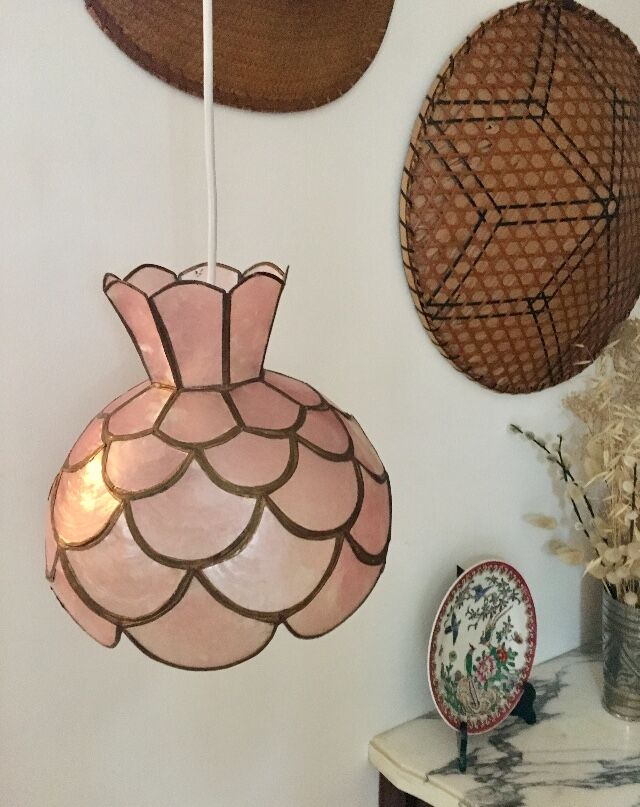 Pink mother-of-pearl hanging