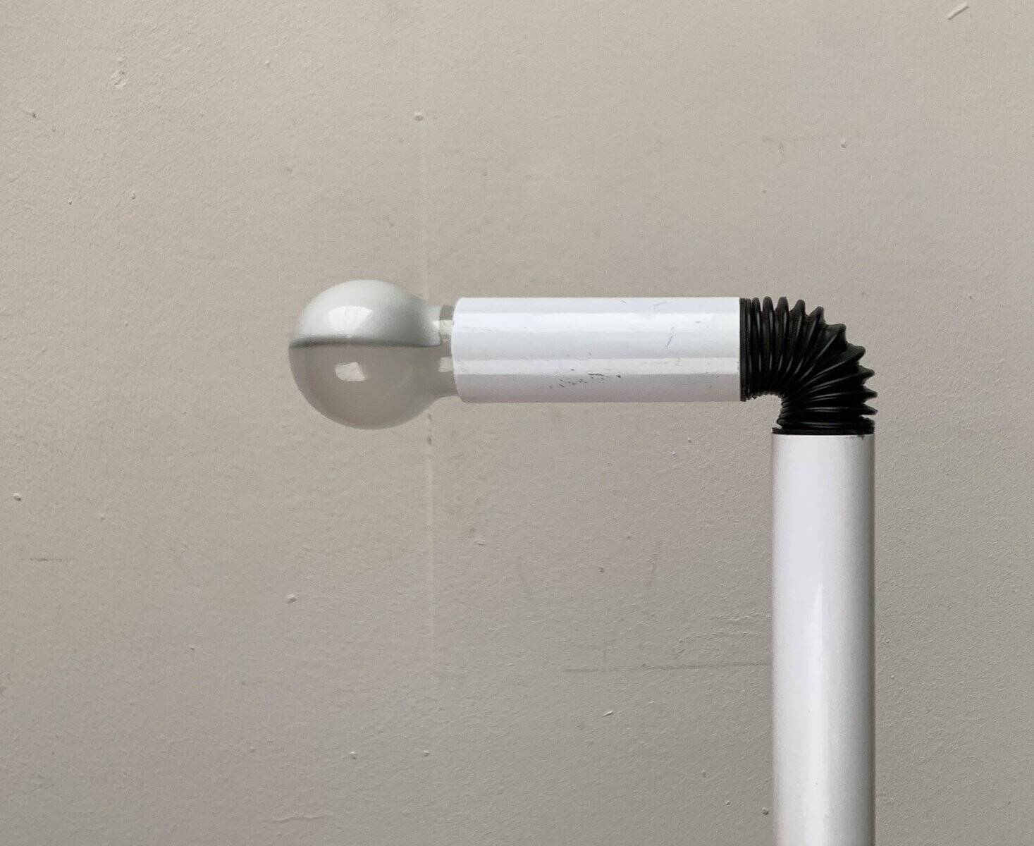 Periscopio clamp table lamp from the Italian space age mid-century by Danilo & Corrado Aroldi for Stilnovo, 1960s.