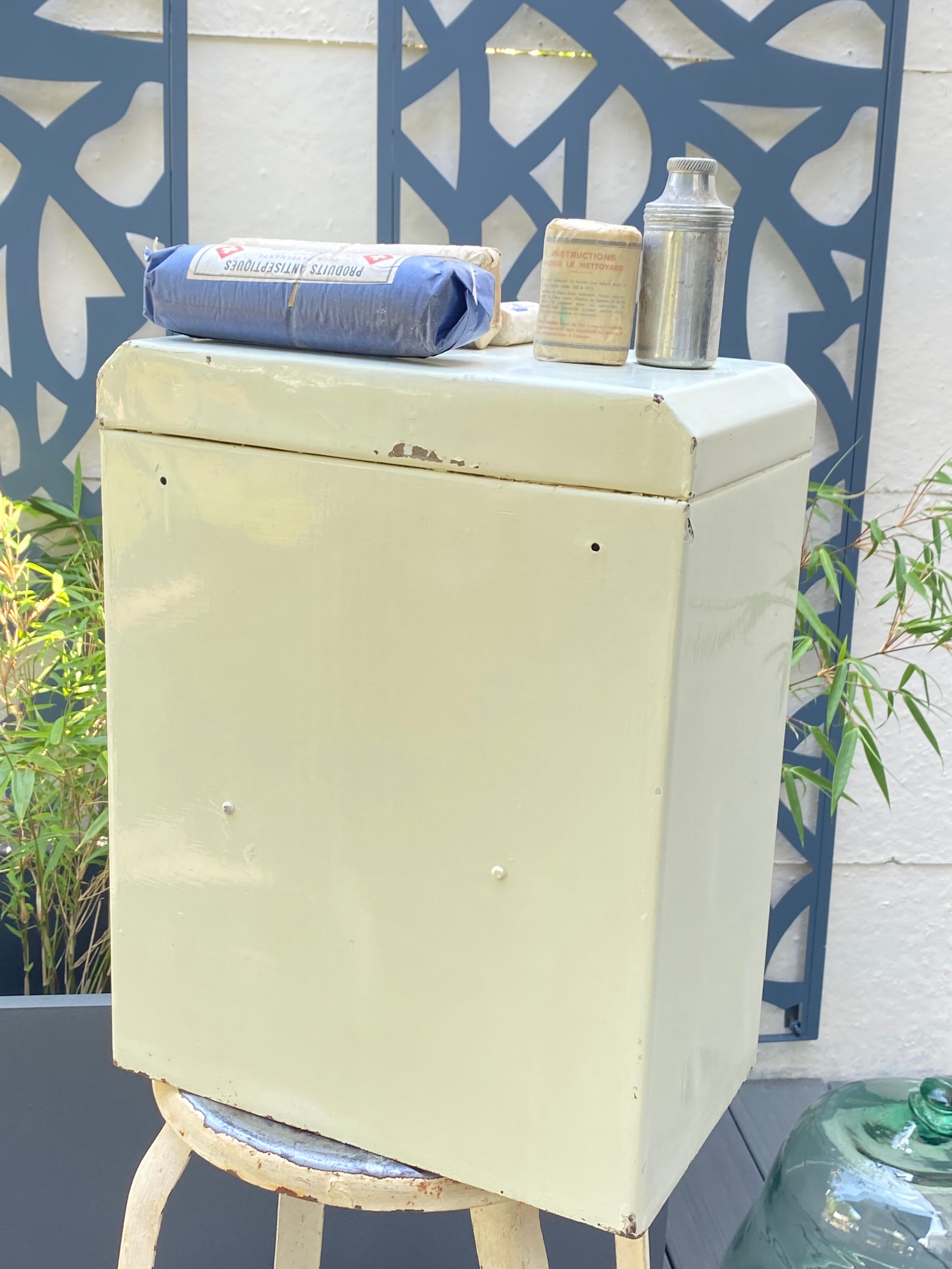 Vintage metal medicine cabinet