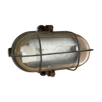 Industrial sconce