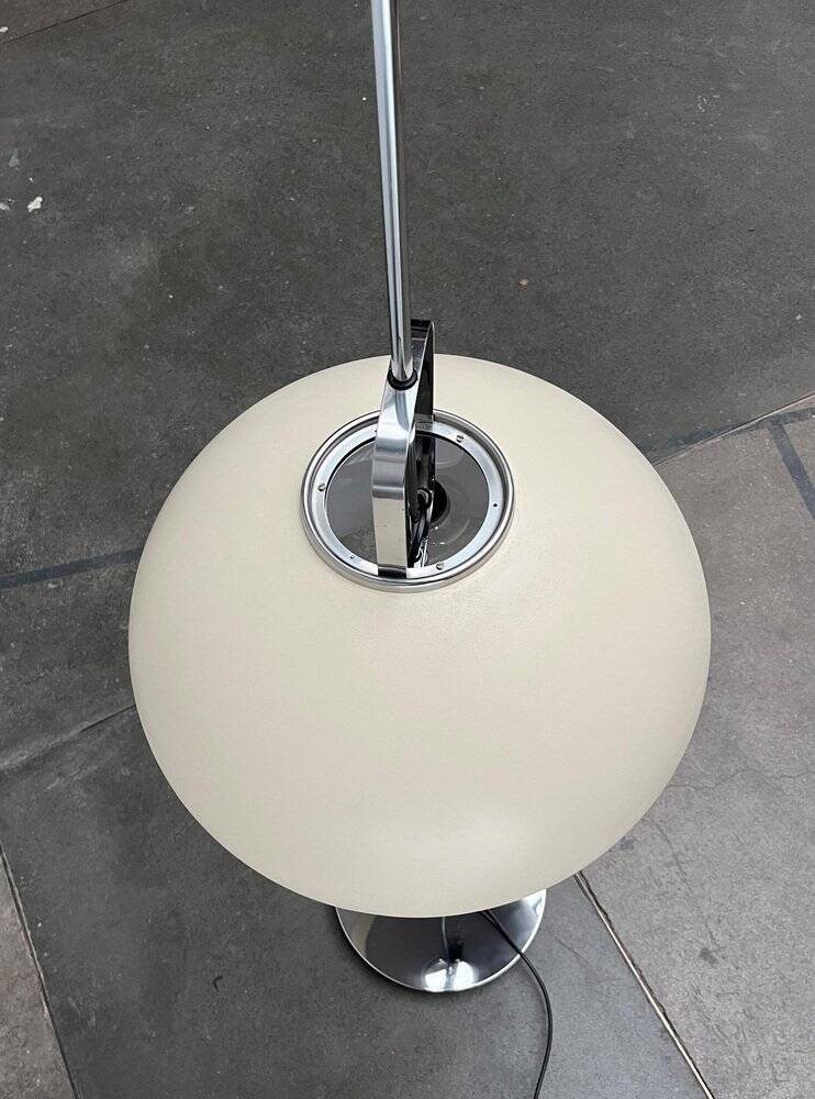 Modified Italian space age Lucerna floor lamp by Guzzini, 1960s.