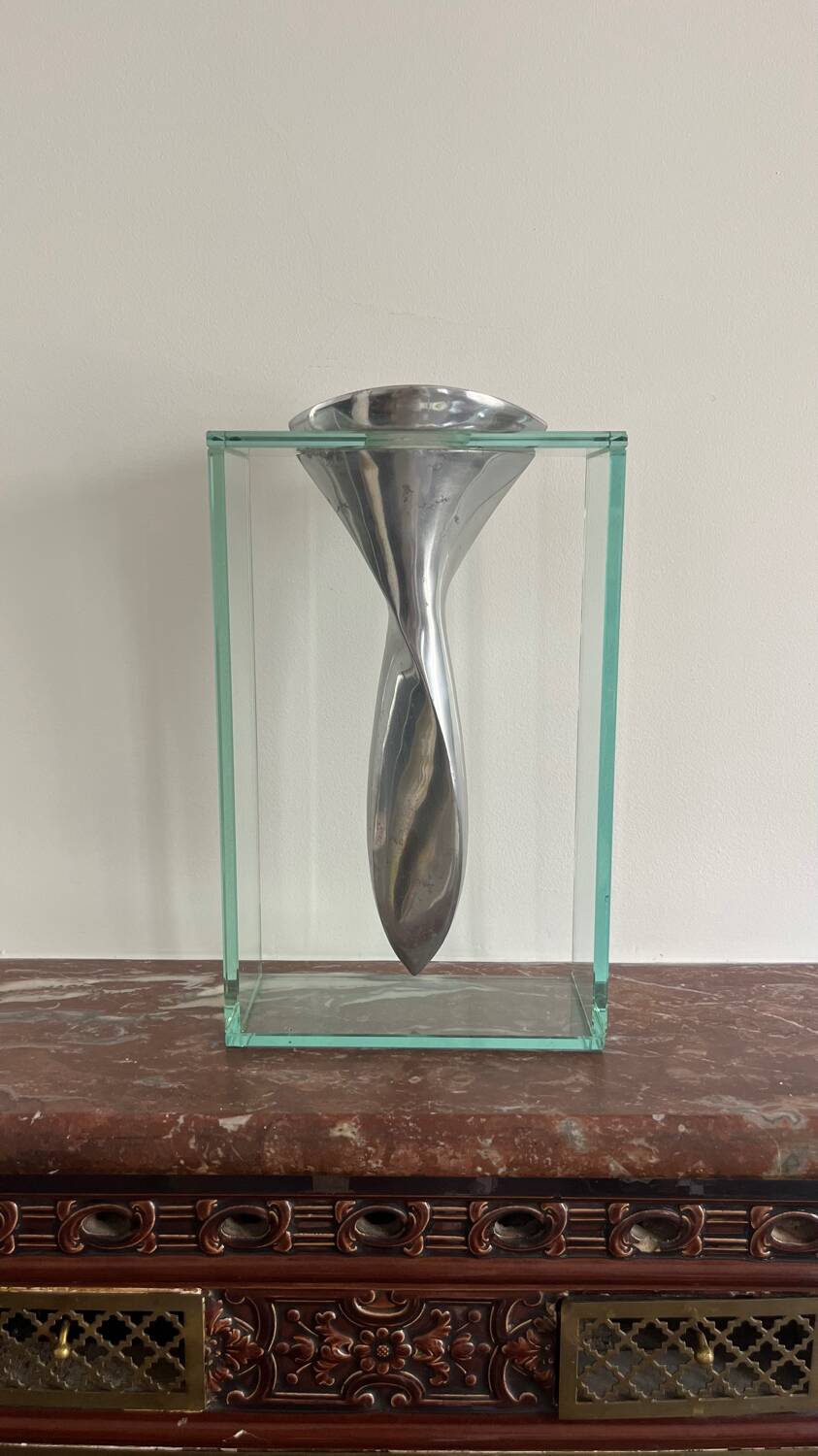 Designer aluminum soliflore vase
