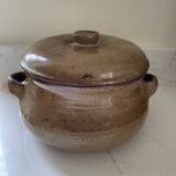 Tournay stoneware pot