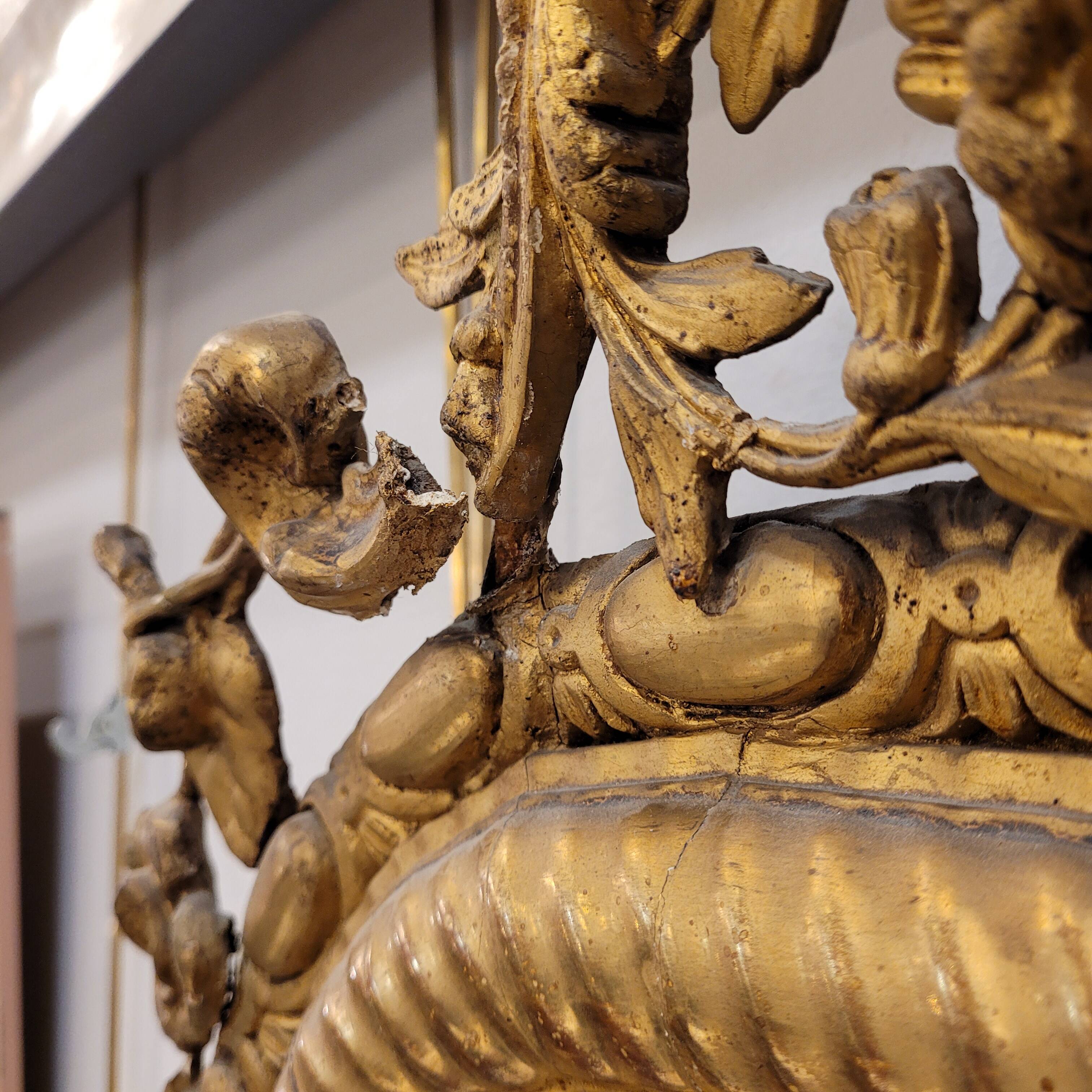 Espejo de pared Segundo Imperio, Madera tallada y dorada, Napoleon III, circa 1880 – France