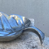 Leaf-shaped dish