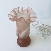 Vase Art deco en verre dépoli rose