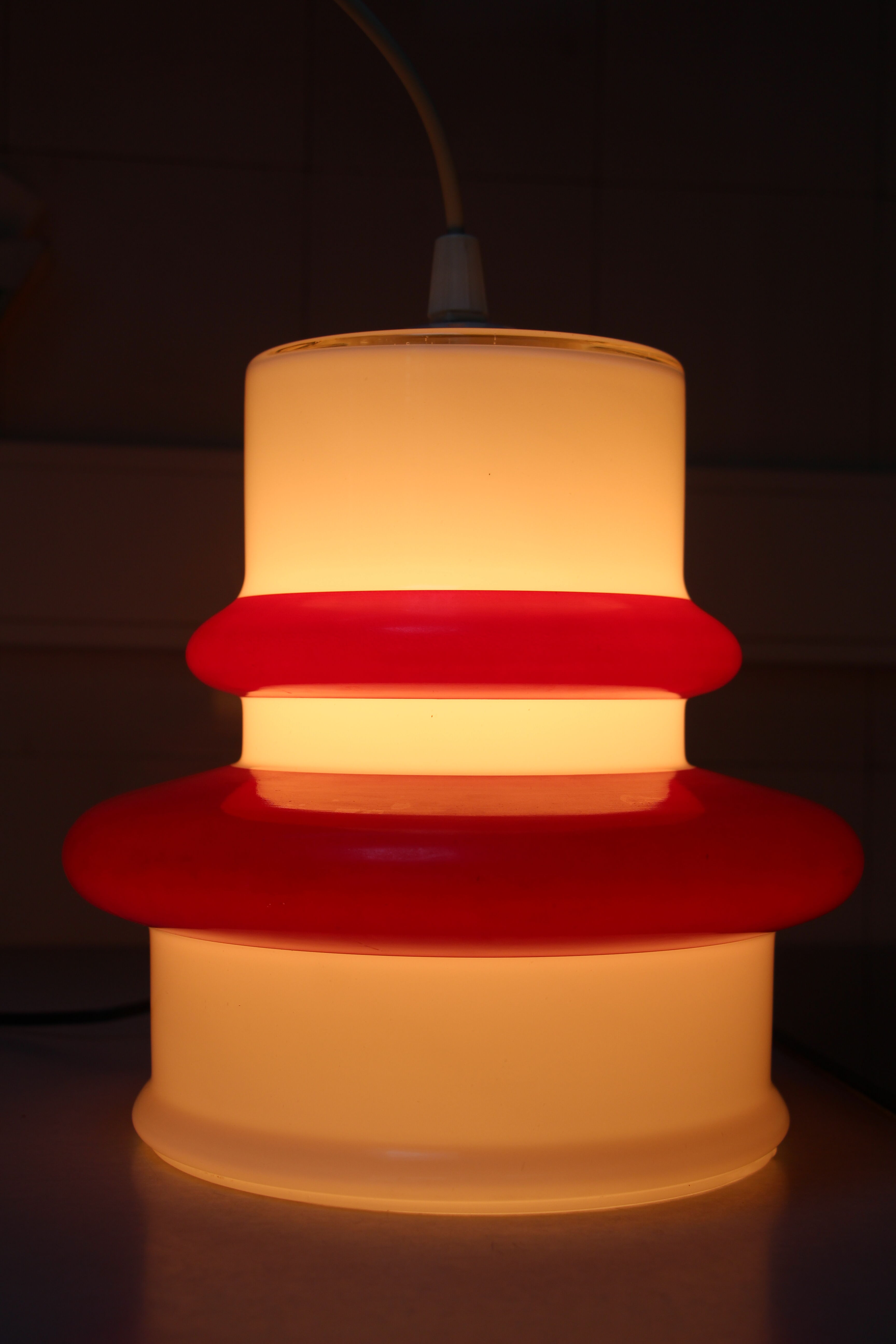 Vintage hanging lamp in red and white opaline