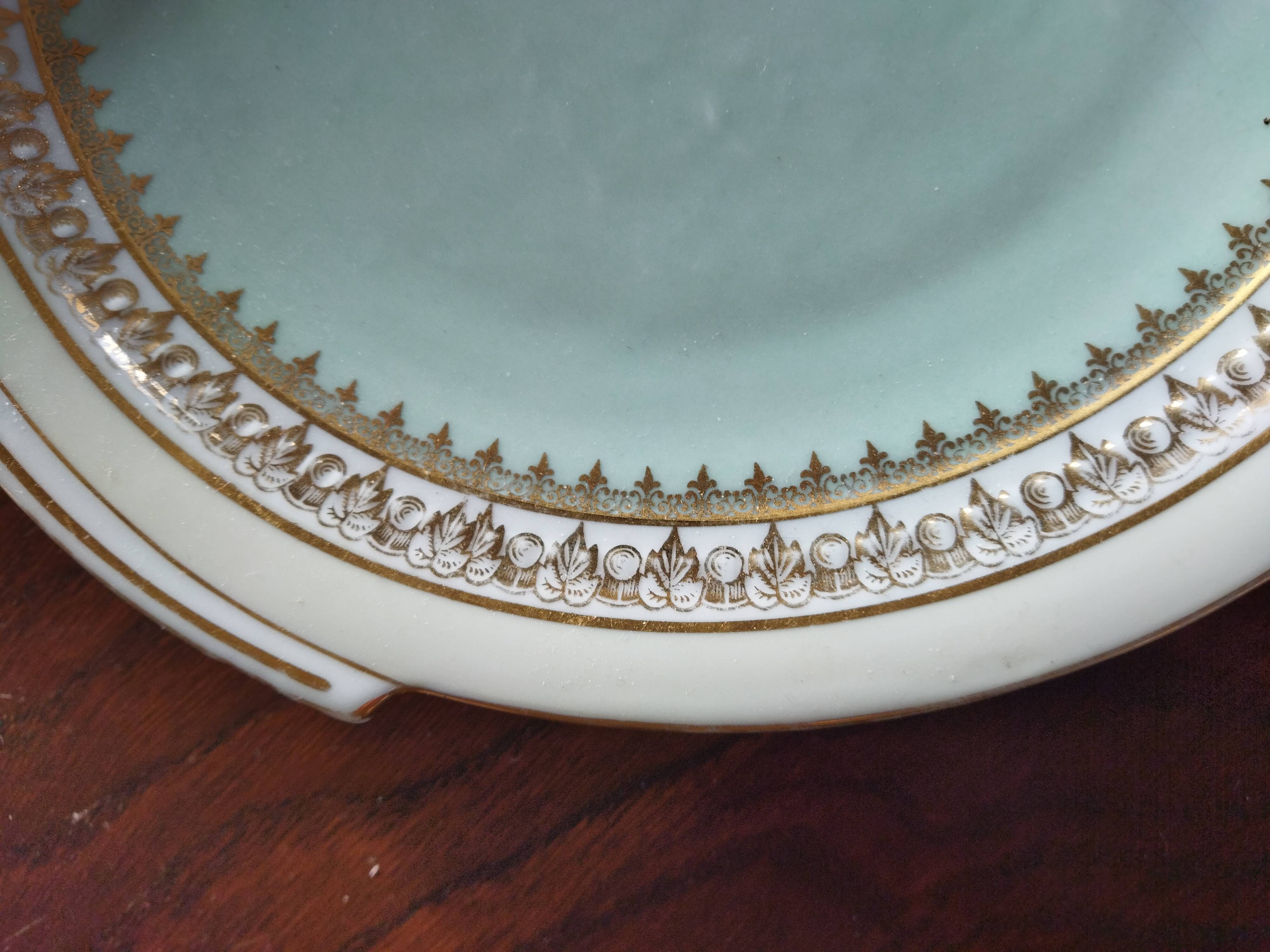 Platter and 11 dessert plates in Chapus Frères Limoges porcelain