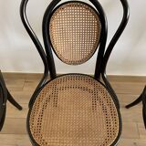 Série de 8 chaises viennoises N.33 de J&J Kohn, 1900