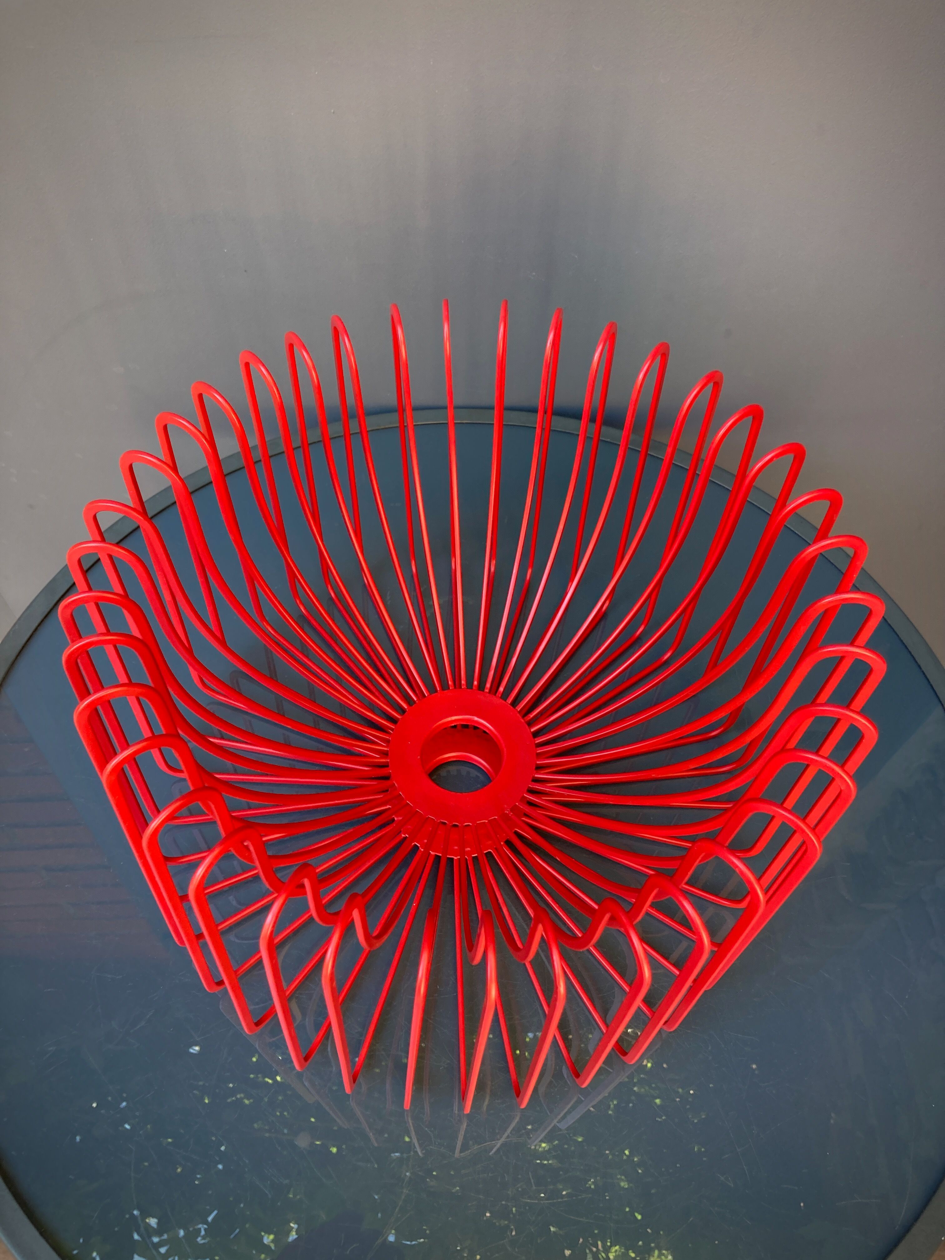 Coupe à fruit design metal rouge