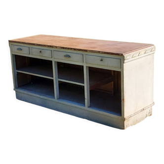 Grocery counter from the 30s