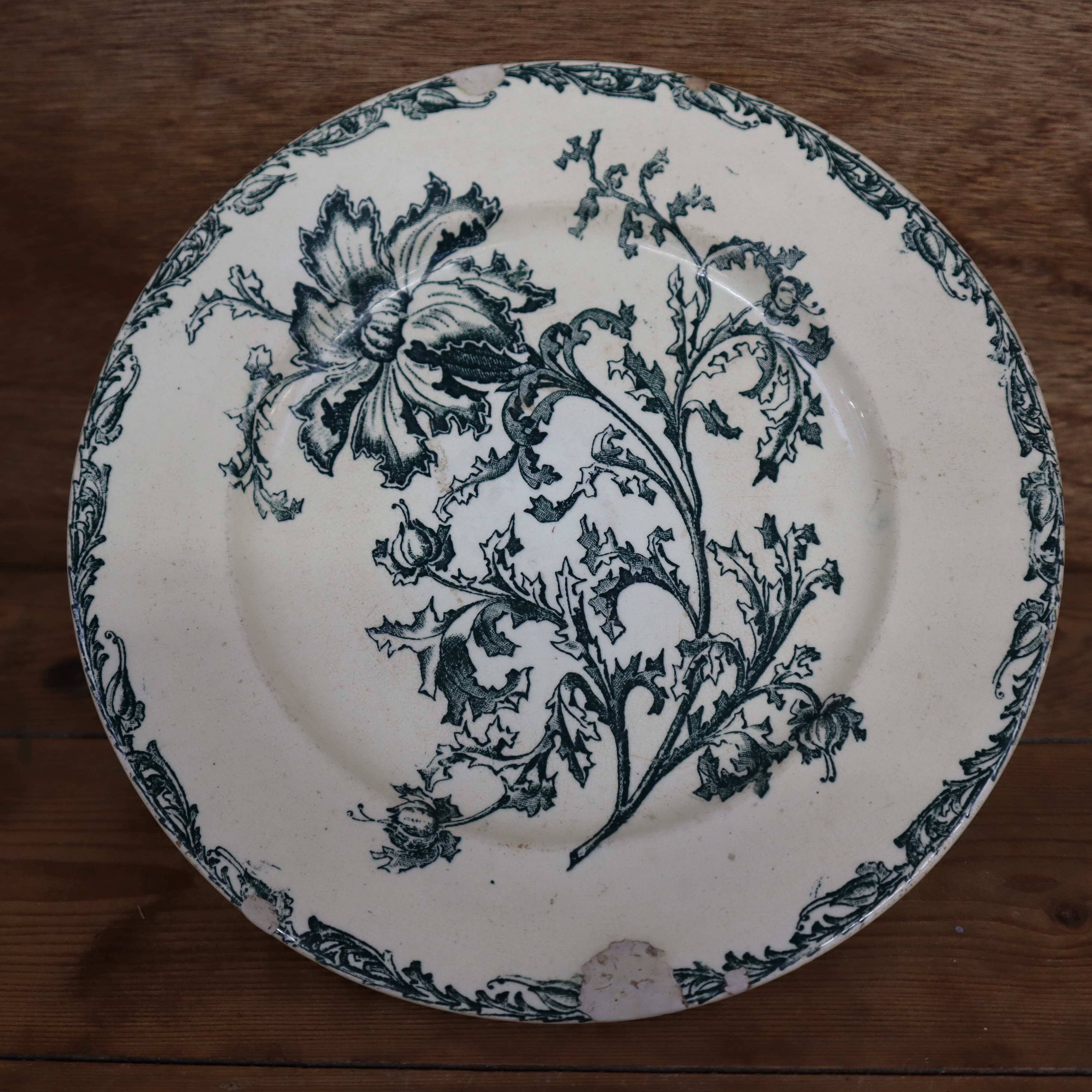 Thistles footed dish/compotier DATURA model (Jules VIEILLARD Bordeaux)