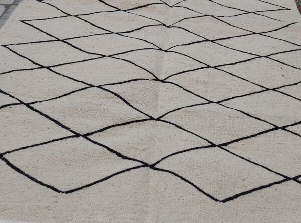 Tapis blanc et noir berbère fait main  192x118cm
