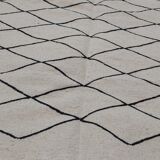 Handmade white and black berber carpet  192x118cm