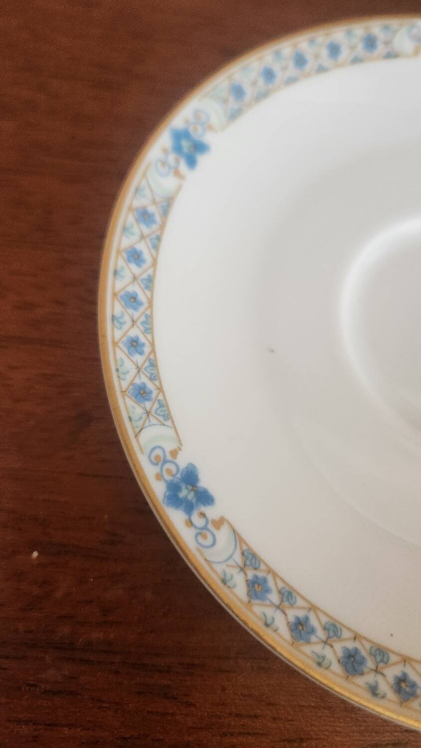 Tea cup and saucers porcelain Haviland Limoges Nankin model