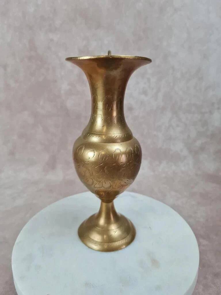 Small oriental jug in engraved brass 🌿
