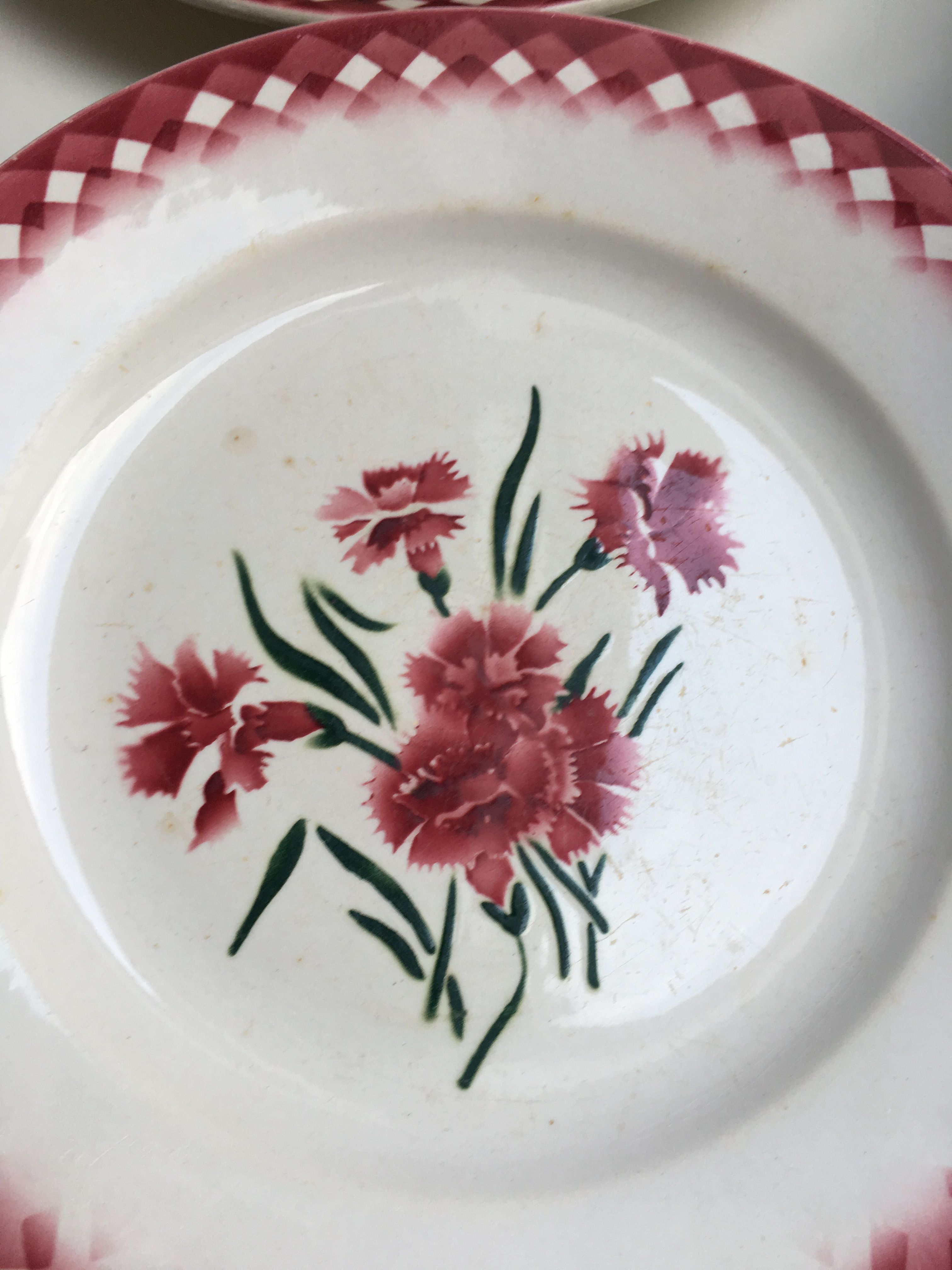 Set of 11 plates signed Mignardises Sarreguemines hand painted decor