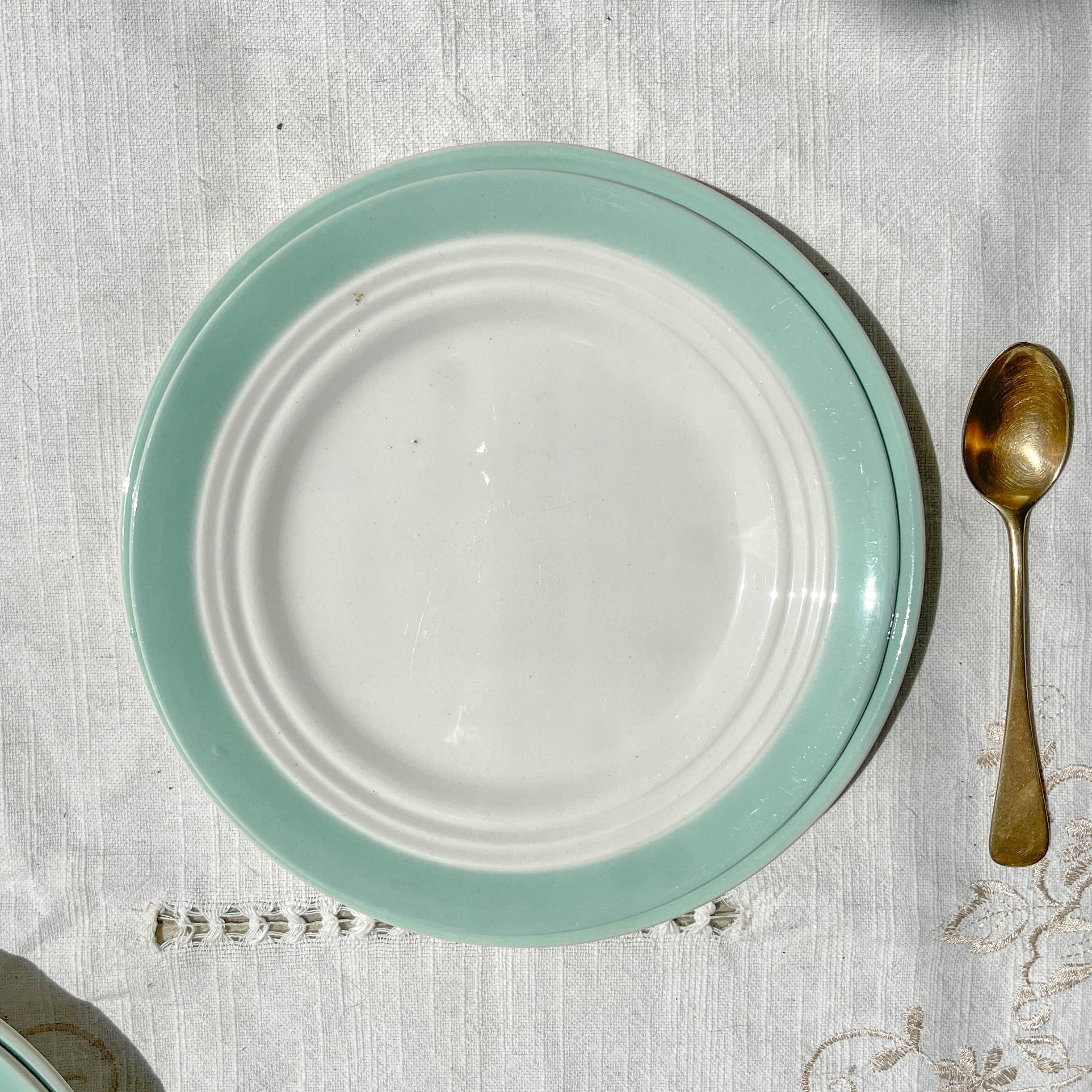 5 petites assiettes vintage en porcelaine française blanches vertes Céranord