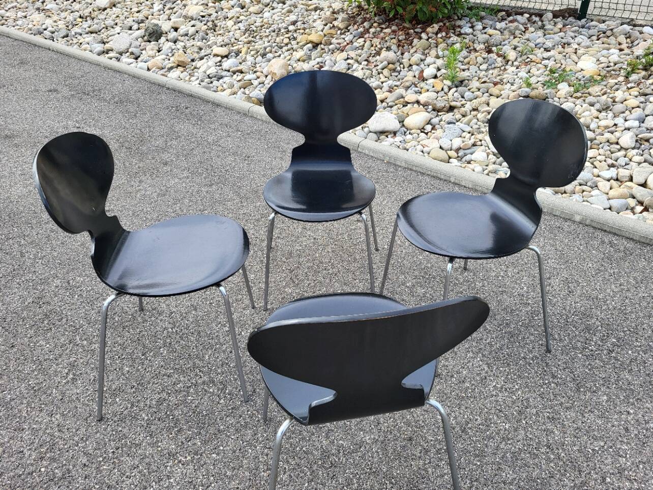 Ensemble chaise Fourmi  Arne Jacobsen par Fritz Hansen ( lot de 4)